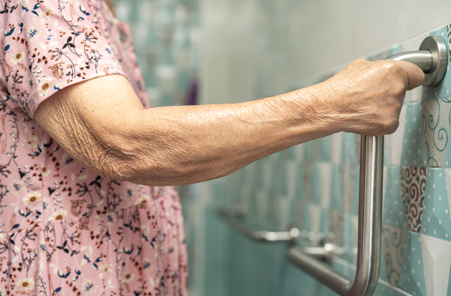 Home Age Fit Introduces Planning-First Bathroom Safety Resource for Seniors and Home Accessibility